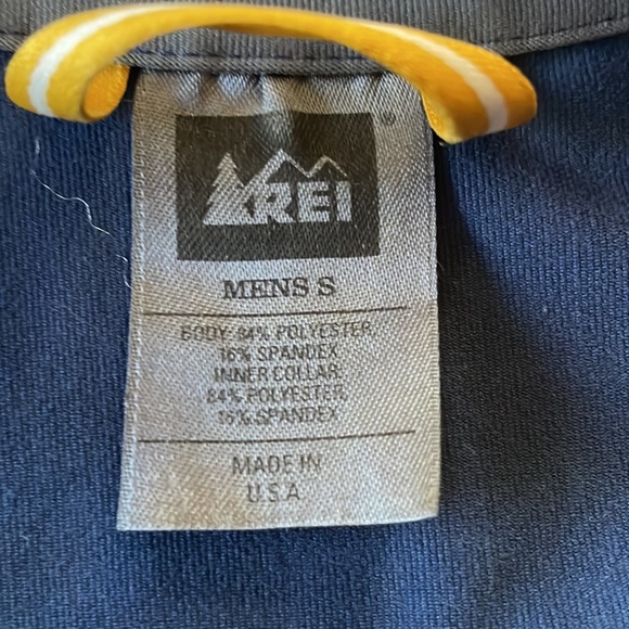 Men’s REI pullover with zipper - Picture 4 of 4